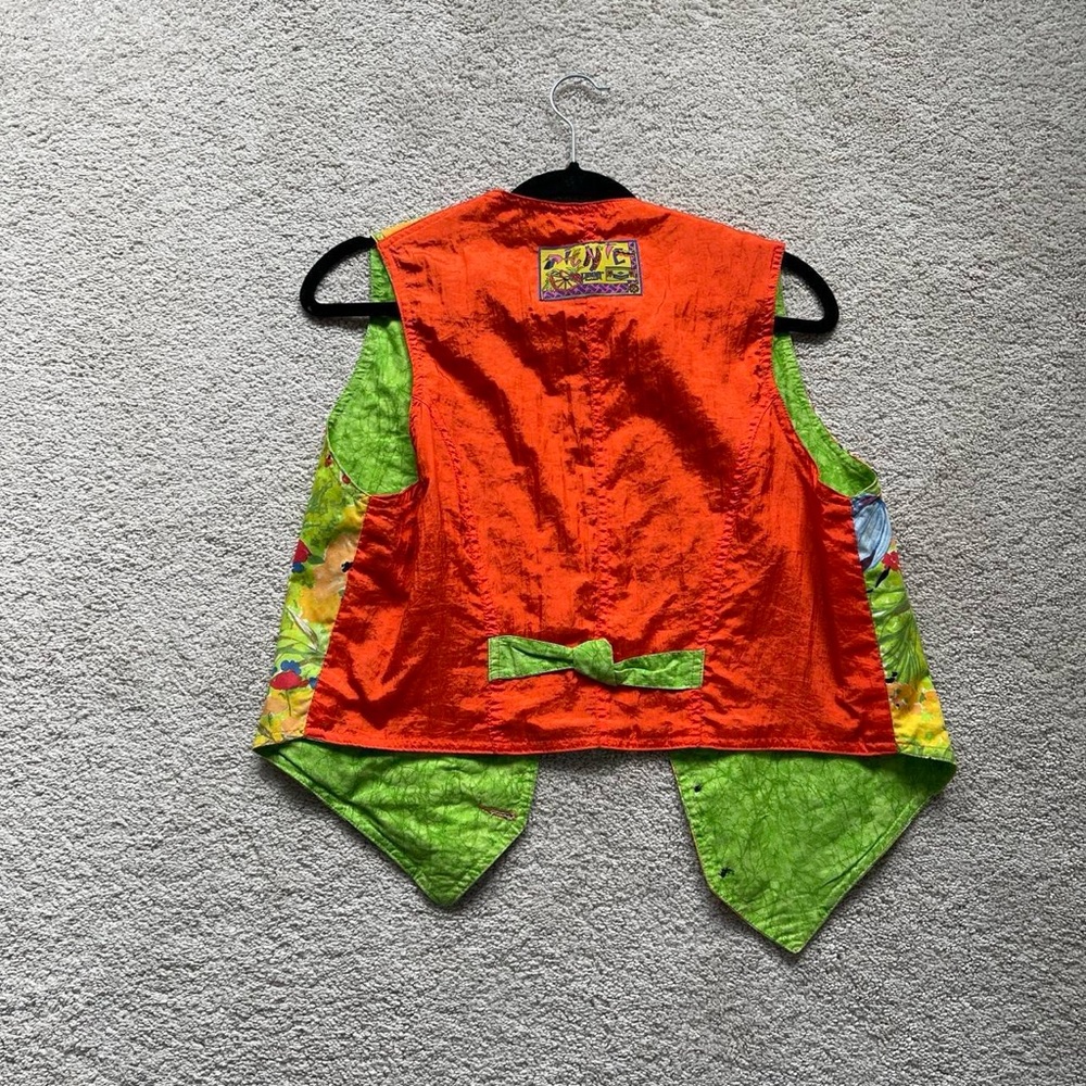 VINTAGE FLORAL VEST đź’« - Picture 2 of 4